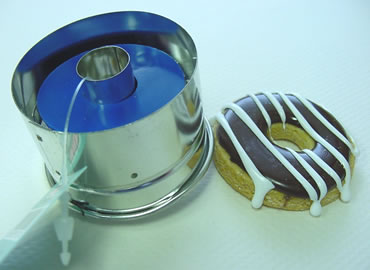 Kaiser Kaiser Bakeware Linzer Donut Cookie Cutter