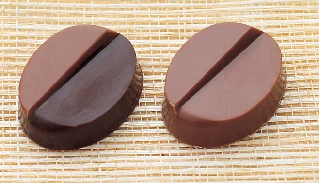 Martellato Chocolate Mold Oval 35x27mm x 12mm High, 20 Cavities