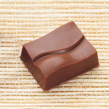 Martellato Polycarbonate Chocolate Mold Undulating Rectangle 30x24mm x 12mm H., 24 Cavities