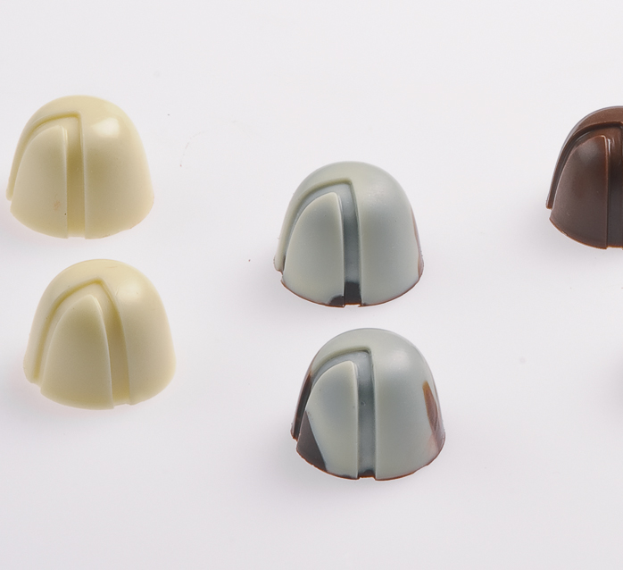 Martellato Polycarbonate Chocolate Mold Dome Pavilion 28mm Dia x 18.5mm H, 28 Cavities