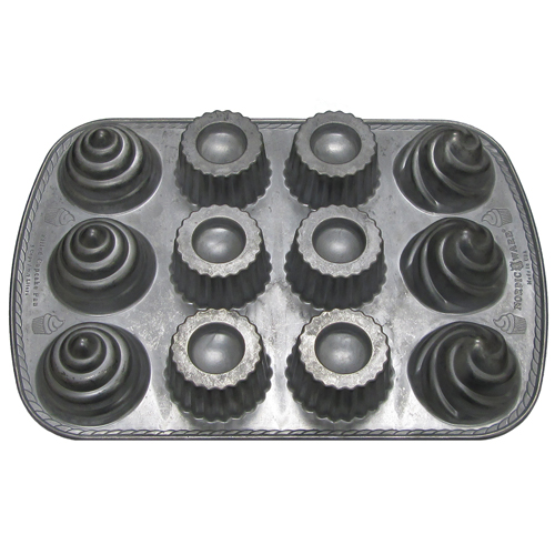 Nordic Ware Nordic Ware Commercial Filled Cupcakes Pan 85002