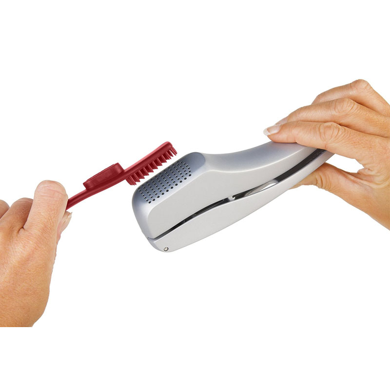 Zyliss Susi 3 Garlic Press image 4