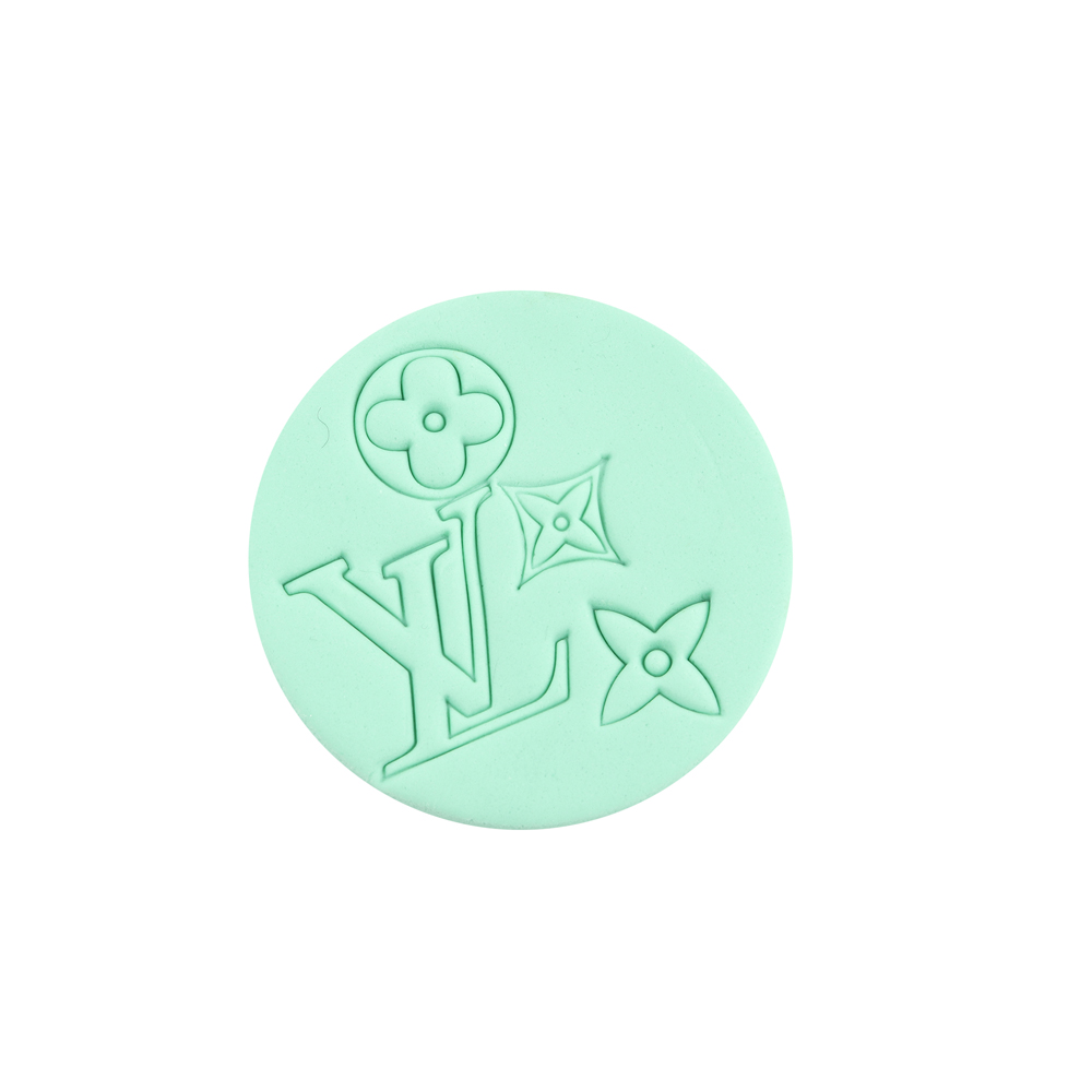 LOUIS VUITTON TEXTURE MAT - Louis Vuitton cupcake, LV cake logo, LV cookie  , LV cake stamp, LV logo