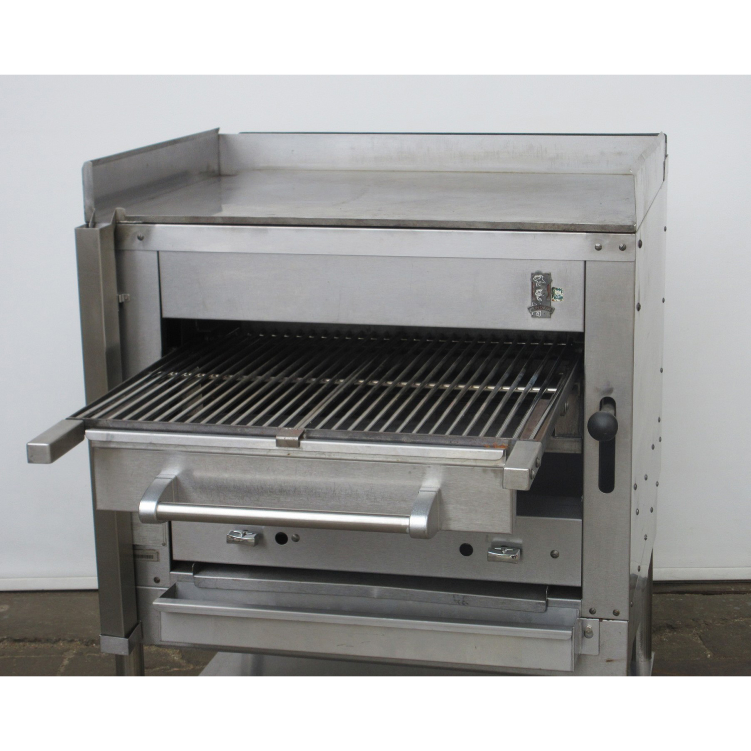 Montague C36SHB Radiglo Steakhouse Gas Broiler 36", Used Excellent Condition image 1