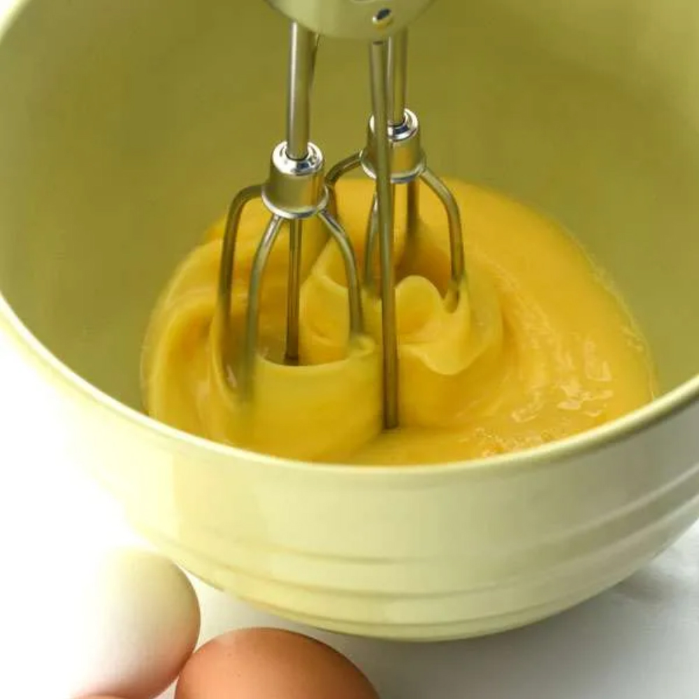 Norpro Manual Egg Beater image 3