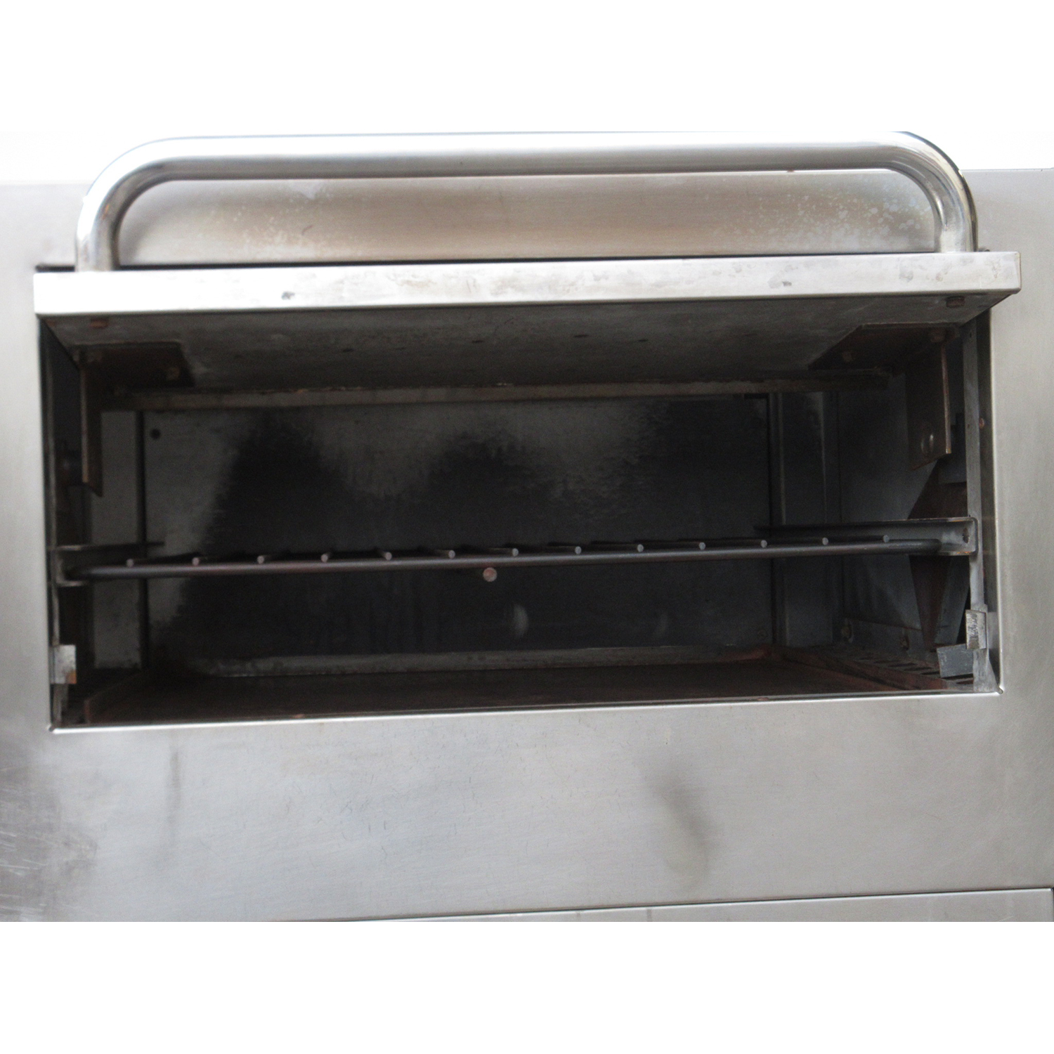 Southbend P32D-3240 Radiant Broiler, Used Excellent Condition image 4