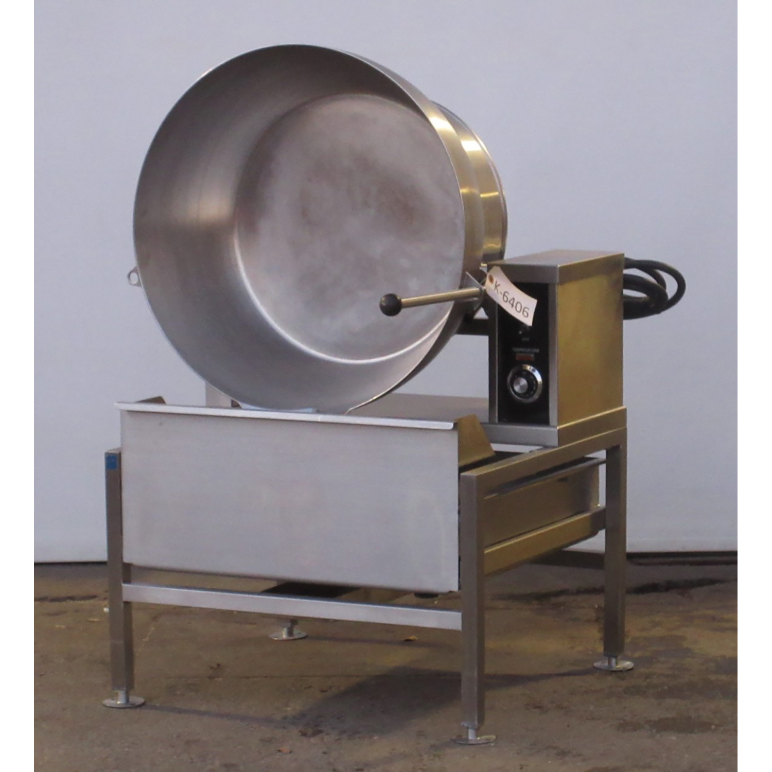 Market Forge R1600E Tilting Skillet On Base, Electric, Used Excellent Condition image 2