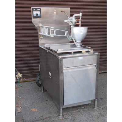 Avalon Donut Fryer ADF26-G, With Donut Dropper, Used Excellent Condition image 5