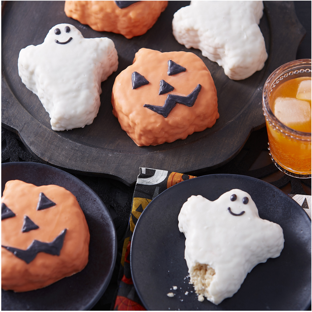 Wilton Halloween Ghost and Pumpkin Mini Cake Pan, 6 Cavities image 5