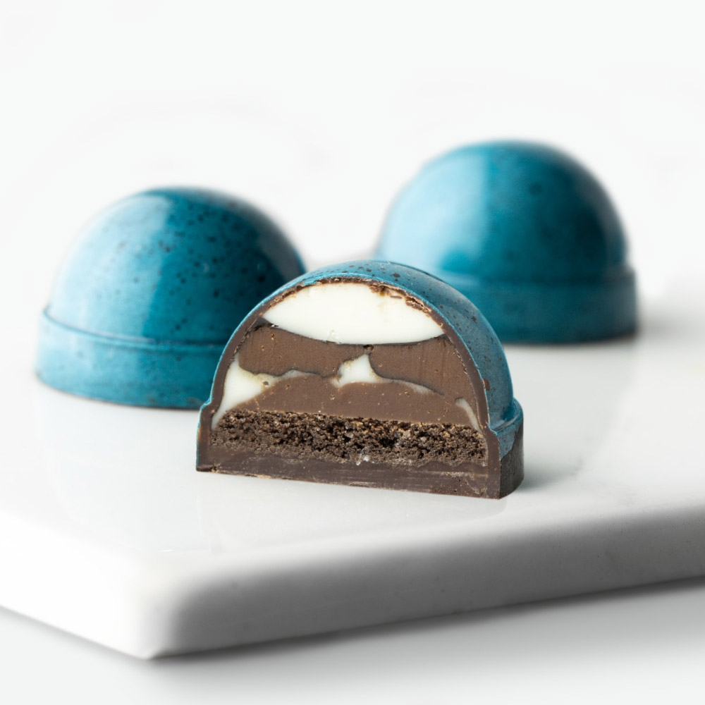 Greyas Polycarbonate Dome with Base Chocolate Mold, 24 Cavities image 2